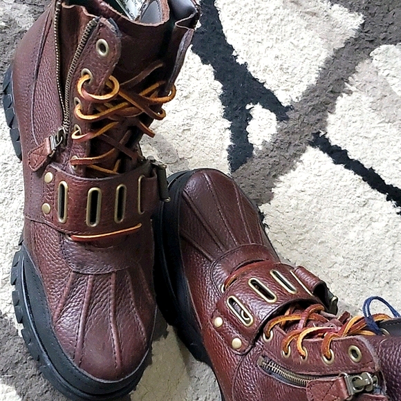 Like New polo by ralph lauren winter boots - Picture 7 of 14